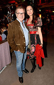 Jan Hofer mit Freundin Phong Lan / 184. Oktoberfest 2017 in München - Almauftrieb in Käfer s Wiesn-Schänke ©Foto. W. Breiteneicher für Edition Sportiva